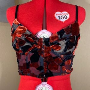 Windsor corset look crop top